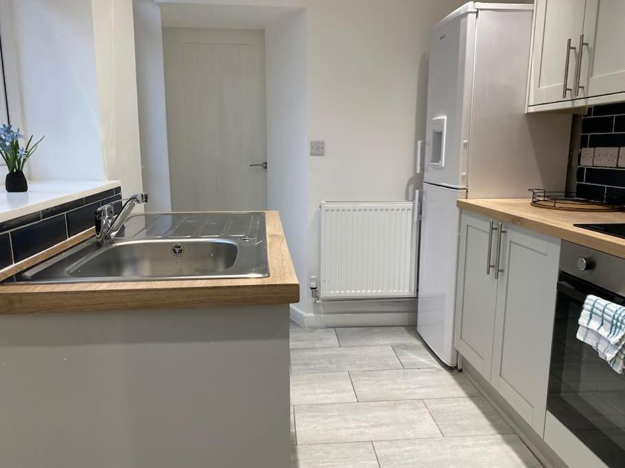 Modern 2 Bedroom Cottage Near Bike Park Wales. Merthyr Tydfil Eksteriør bilde